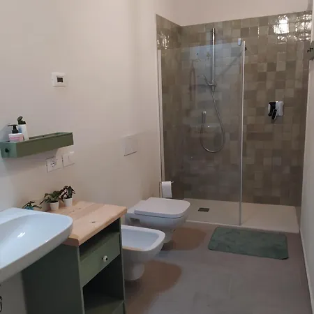 Casa Del Vicolo * Ome