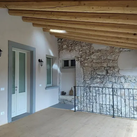 Casa Del Vicolo Bed & Breakfast Ome