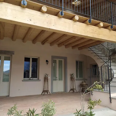 Casa Del Vicolo * Ome