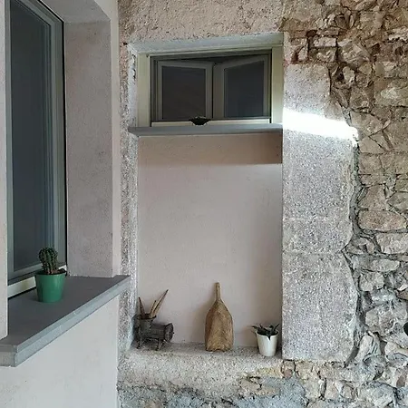 Casa Del Vicolo Bed & Breakfast Ome