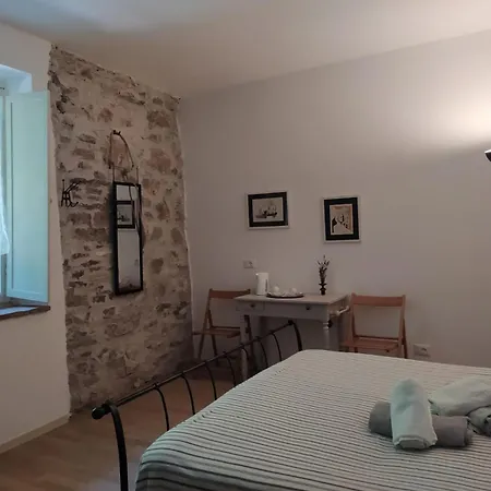 Casa Del Vicolo Bed & Breakfast