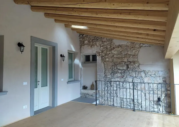 Casa Del Vicolo Bed & Breakfast Ome