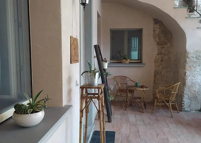 Casa Del Vicolo Bed & Breakfast 3*