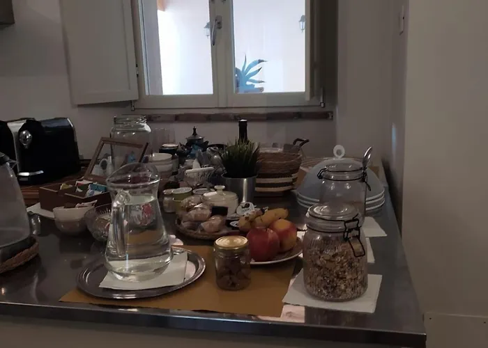 Casa Del Vicolo Bed & Breakfast Ome